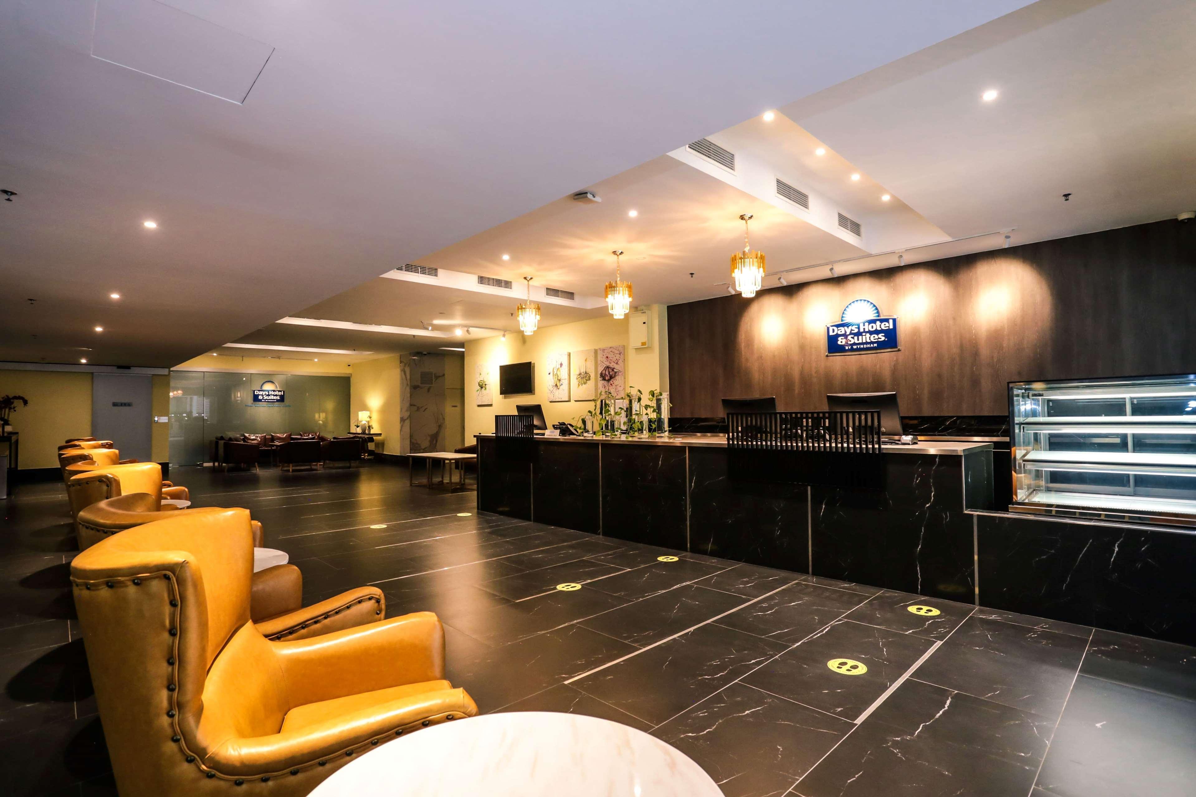 Days And Suites Fraser Business Park Kl Kuala Lumpur Exterior photo